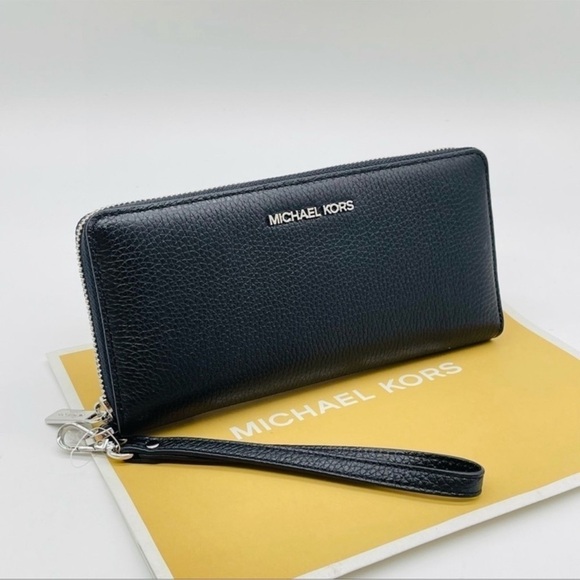 Michael Kors Large Continental Wallet Wristlet Leather Black - Picture 2 of 7